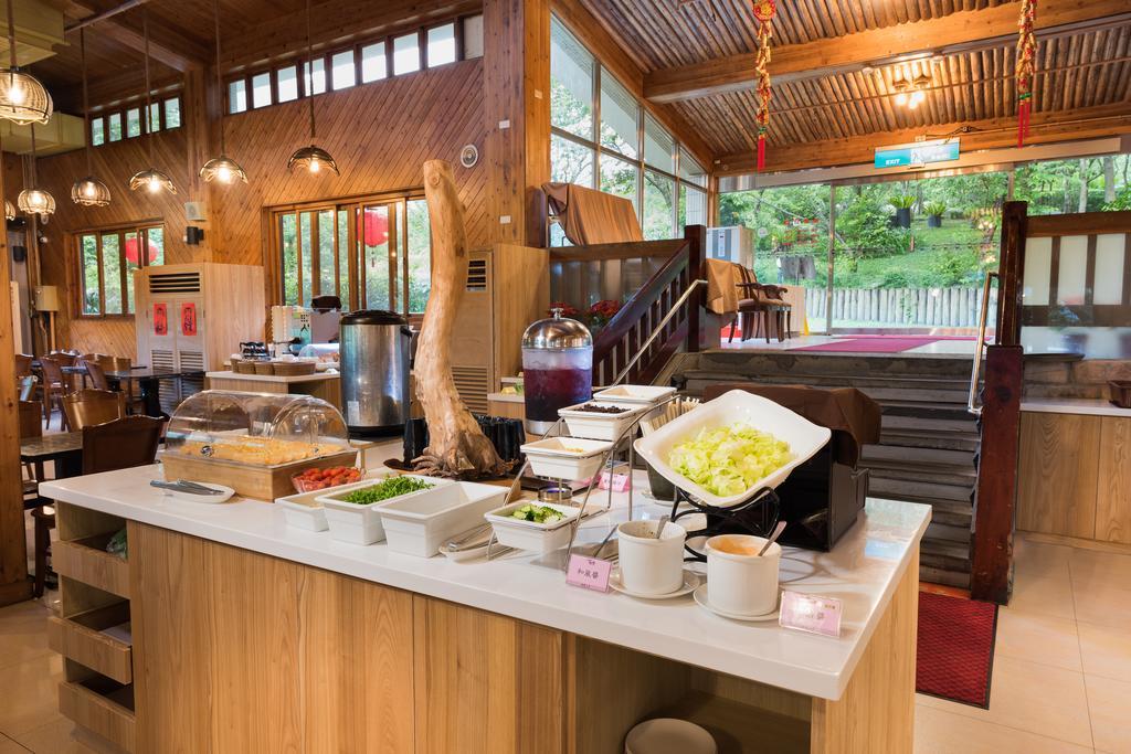 דאטונג Chilan Hotel מראה חיצוני תמונה