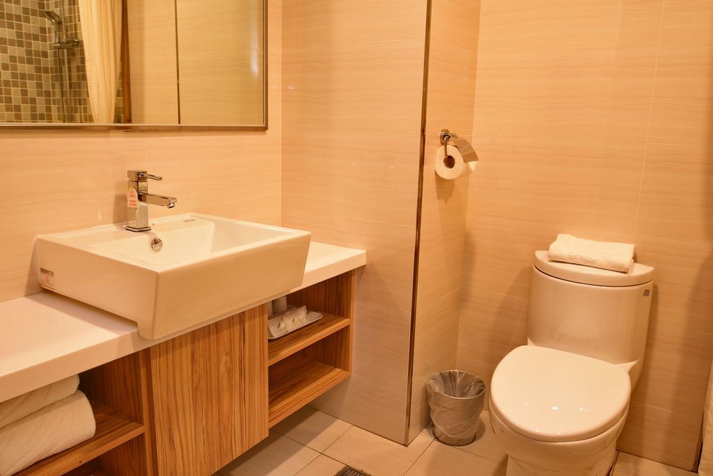 דאטונג Chilan Hotel מראה חיצוני תמונה